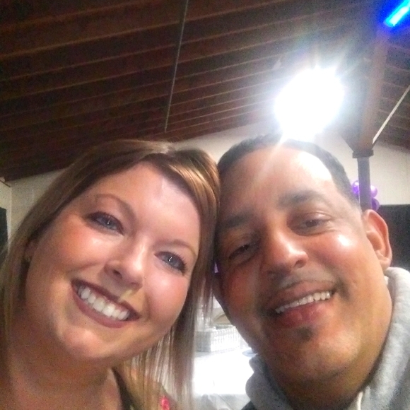 Meet your Posher, Amanda - Picture 1 of 3